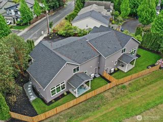 9207 NE 175th Street #A, Bothell, WA 98011