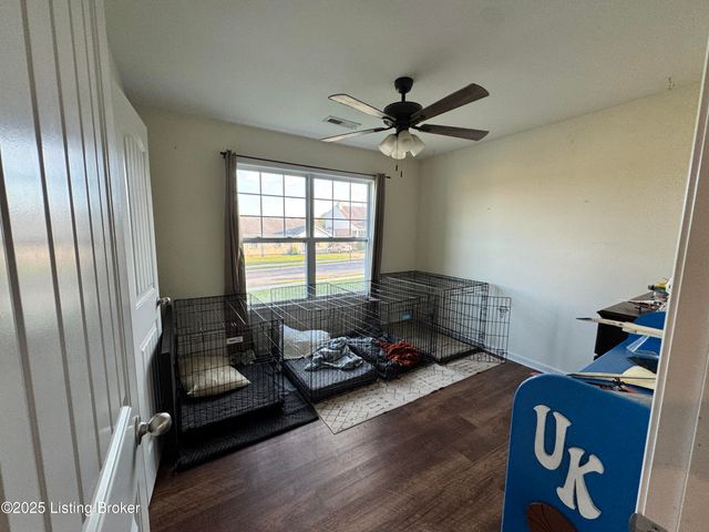 8815 Vision Pl, Louisville, KY 40229