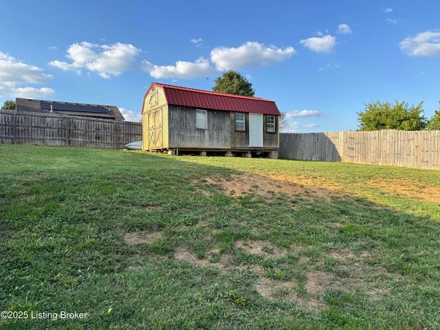 8815 Vision Pl, Louisville, KY 40229