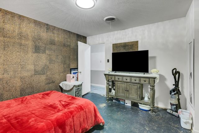 3209 N I St, Midland, TX 79703