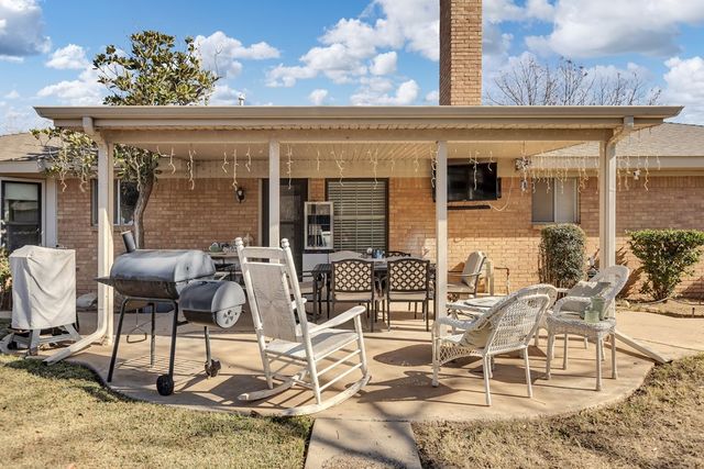 3209 N I St, Midland, TX 79703