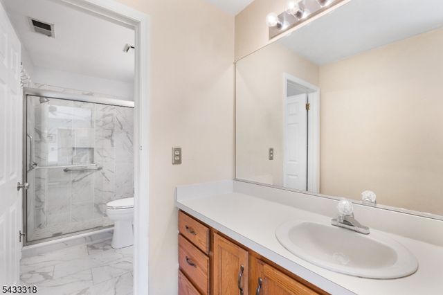 77 Encampment Drive, Bedminster Twp., NJ 07921