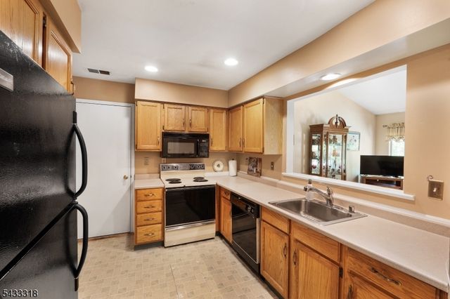 77 Encampment Drive, Bedminster Twp., NJ 07921