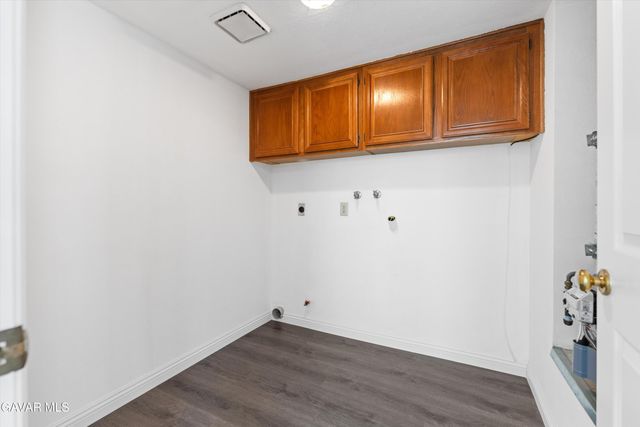 43332 W 33rd Street, Lancaster, CA 93536