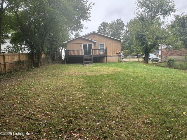 5209 Fisherman Ct, Louisville, KY 40241