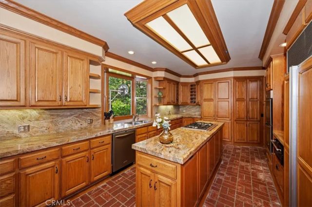 248 Squirrel, Lake Arrowhead, CA 92391