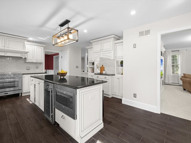 3 Olde Meetinghouse Road, Westborough, MA 01581