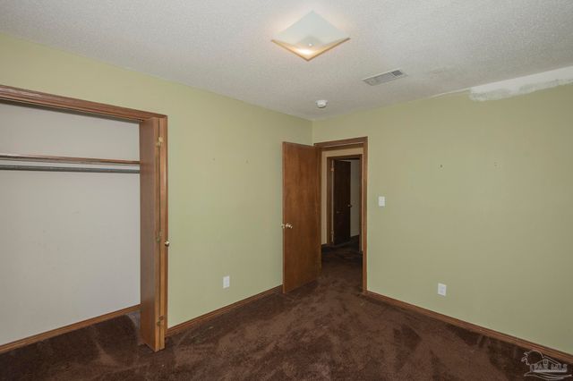 3525 Wimbledon Dr, Pensacola, FL 32503