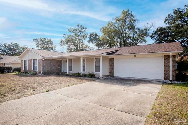 3525 Wimbledon Dr, Pensacola, FL 32503