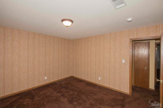 3525 Wimbledon Dr, Pensacola, FL 32503