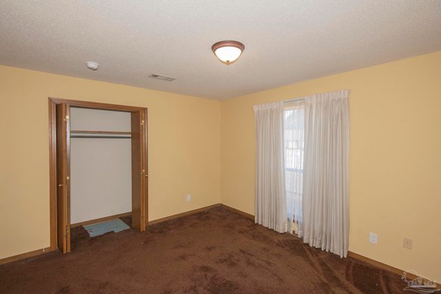 3525 Wimbledon Dr, Pensacola, FL 32503