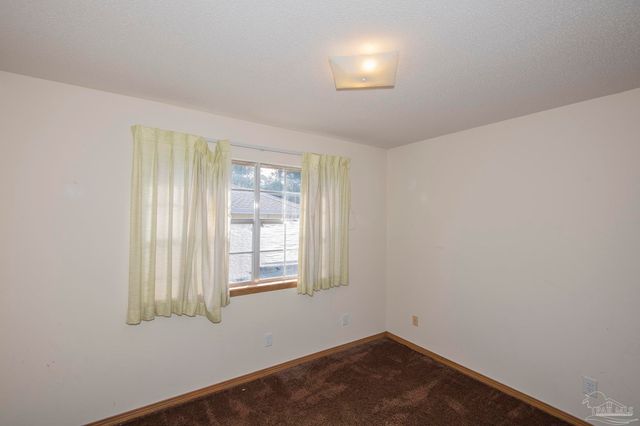 3525 Wimbledon Dr, Pensacola, FL 32503