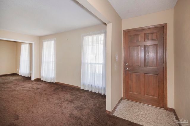 3525 Wimbledon Dr, Pensacola, FL 32503