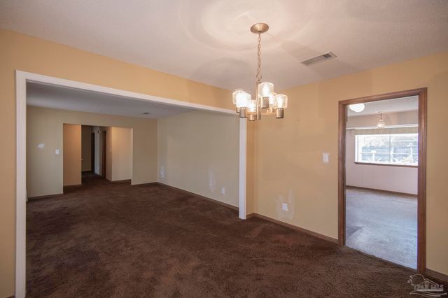 3525 Wimbledon Dr, Pensacola, FL 32503