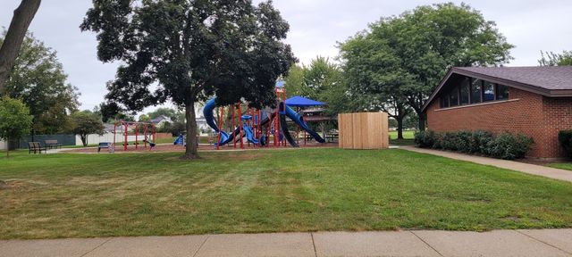 9344 Marion Avenue, Morton Grove, IL 60053