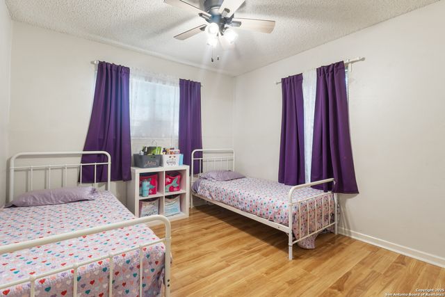 7813 Hollow Oak, Live Oak, TX 78233