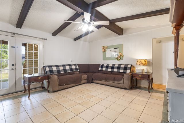 7813 Hollow Oak, Live Oak, TX 78233