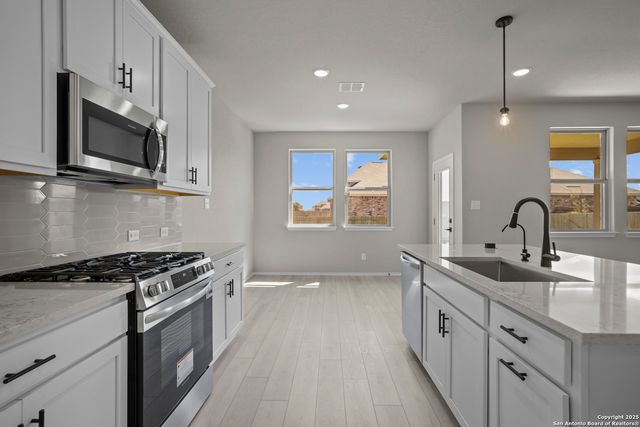 3448 Meteor Night, Converse, TX 78109