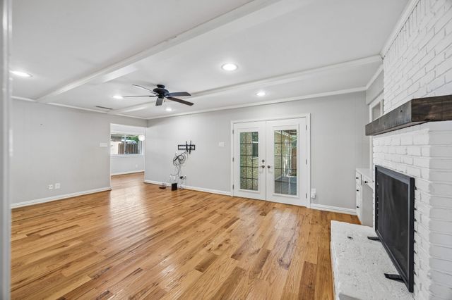 2223 Freeland Way, Dallas, TX 75228