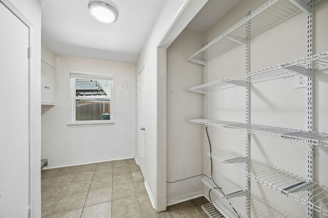 2223 Freeland Way, Dallas, TX 75228