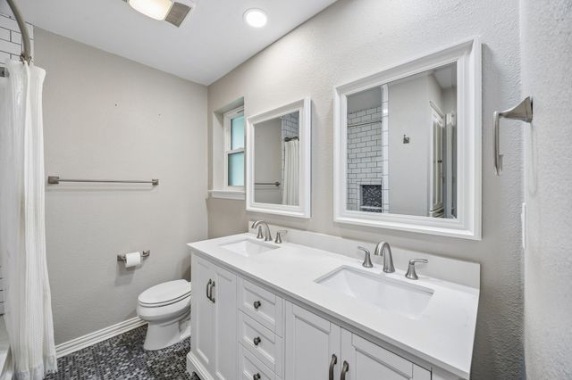 2223 Freeland Way, Dallas, TX 75228