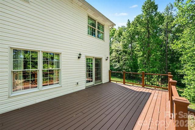 143 Walnut Hollow Lane, Mooresville, NC 28115