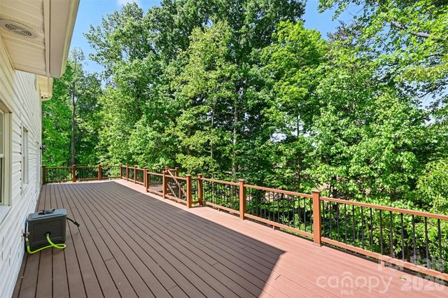 143 Walnut Hollow Lane, Mooresville, NC 28115