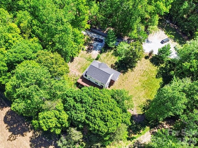 143 Walnut Hollow Lane, Mooresville, NC 28115