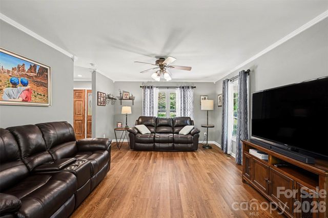 143 Walnut Hollow Lane, Mooresville, NC 28115