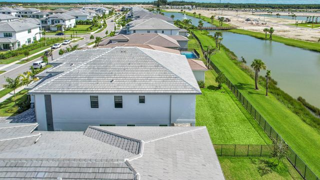 9979 Migration Point, Palm Beach Gardens, FL 33412