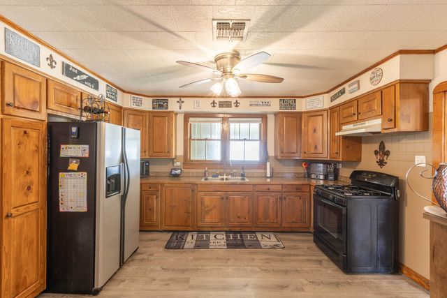 151 Wilson St, Raceland, LA 70394