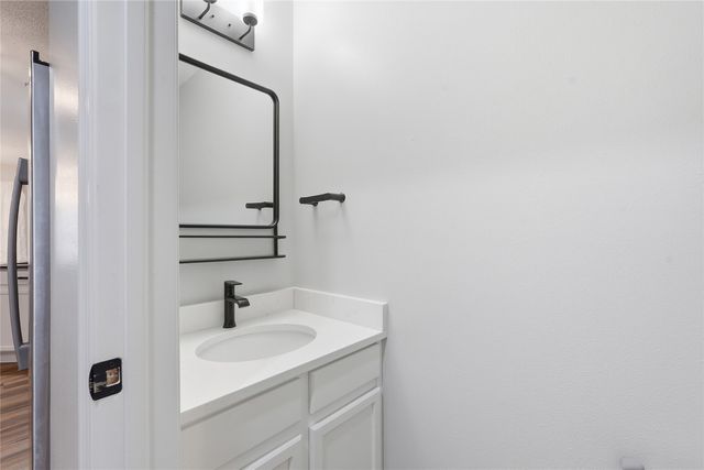 1079 74th NE, Cedar Rapids, IA 52402