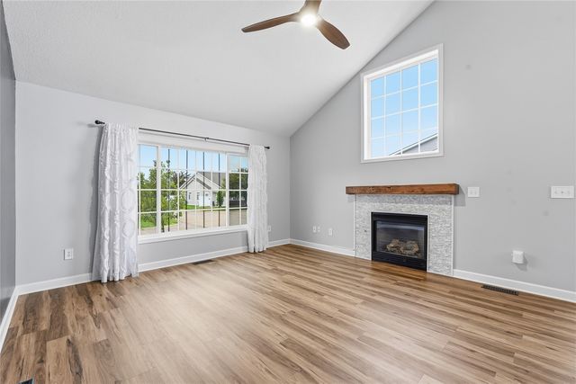 1079 74th NE, Cedar Rapids, IA 52402