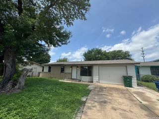 8011 CUFF ST, San Antonio, TX 78224
