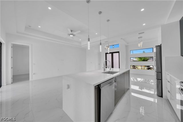 2318 NW 30th TER, Cape Coral, FL 33993