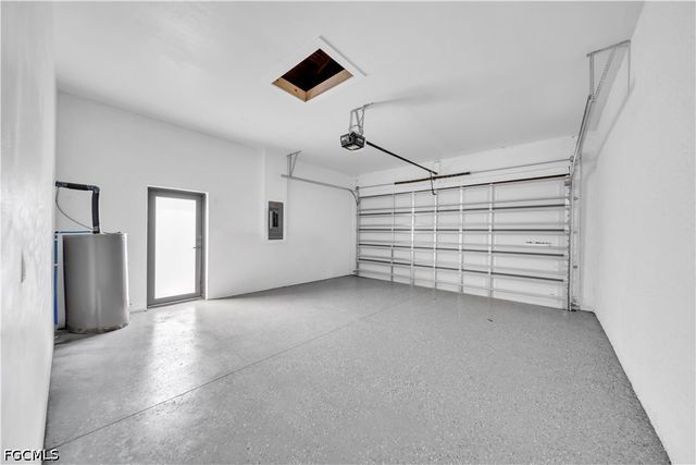 2318 NW 30th TER, Cape Coral, FL 33993