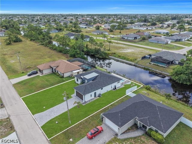 2318 NW 30th TER, Cape Coral, FL 33993