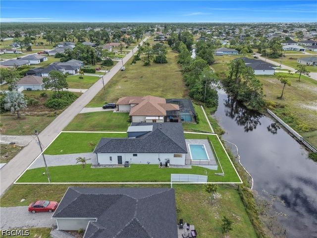 2318 NW 30th TER, Cape Coral, FL 33993