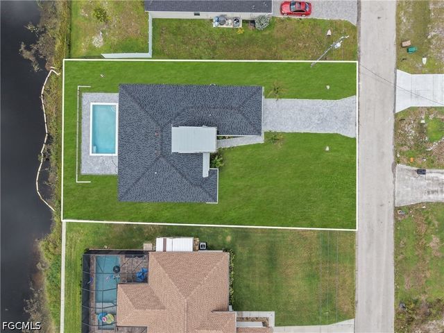 2318 NW 30th TER, Cape Coral, FL 33993