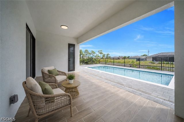 2318 NW 30th TER, Cape Coral, FL 33993