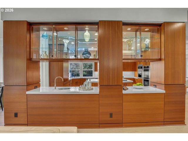 13467 Nw COUNTRYVIEW Way, Portland, OR 97229