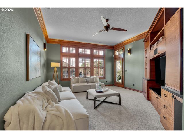 13467 Nw COUNTRYVIEW Way, Portland, OR 97229