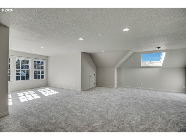 13467 Nw COUNTRYVIEW Way, Portland, OR 97229
