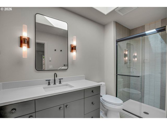 13467 Nw COUNTRYVIEW Way, Portland, OR 97229