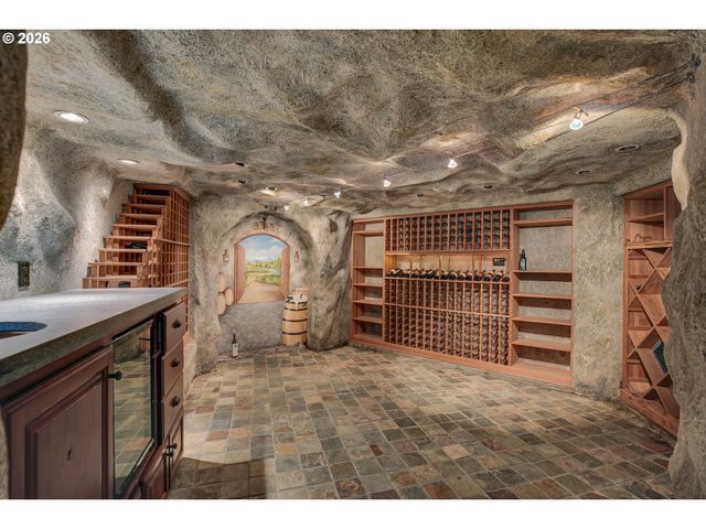 13467 Nw COUNTRYVIEW Way, Portland, OR 97229