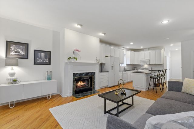 3117A N Orchard Street 1A, Chicago, IL 60657