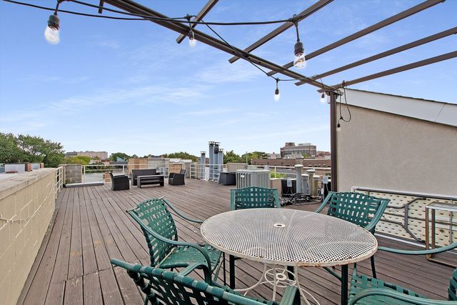 3117A N Orchard Street 1A, Chicago, IL 60657