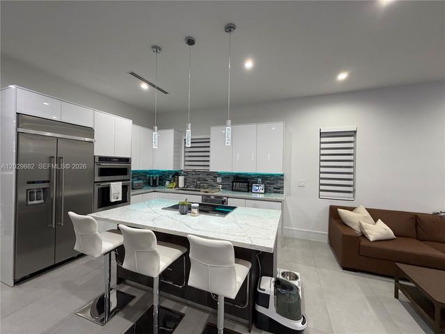 3073 Carter St, Miami, FL 33133