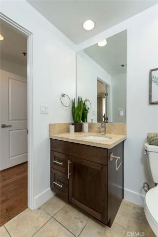 817 N ALFRED Street 205, Los Angeles, CA 90069