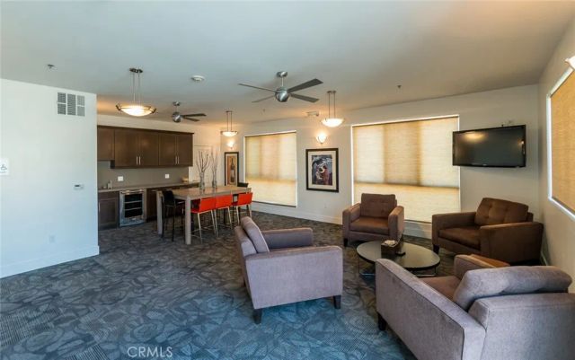 817 N ALFRED Street 205, Los Angeles, CA 90069